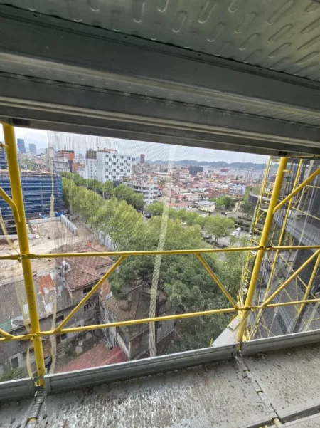 Tirane, shitet apartament 2+1+Ballkon Kati 6, 89 m² 165.000 € (Zogu i Zi)