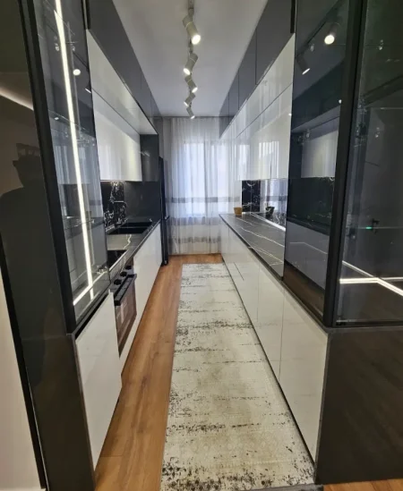 Tirane, shitet apartament 2+1+Ballkon , 116 m² 265.000 € 