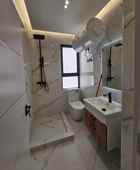 Tirane, shitet apartament 2+1+Ballkon , 116 m² 265.000 € 
