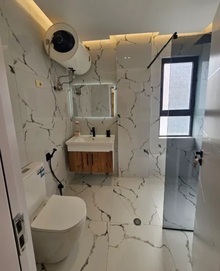 Tirane, shitet apartament 2+1+Ballkon , 116 m² 265.000 € 