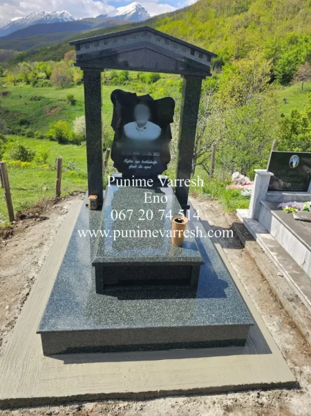Tirane, ofroj Punime Qivuri Granit - Modele Varresh me kollona - Granit Hassan Green