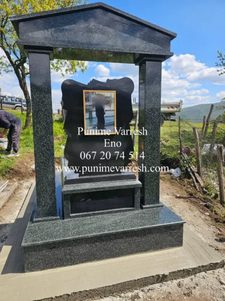 Tirane, ofroj Punime Qivuri Granit - Modele Varresh me kollona - Granit Hassan Green