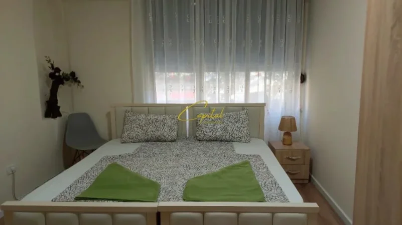 Tirane, jepet me qera apartament 1+1 Kati 2, 50 m² 600 € (MYSLYM SHYRI)