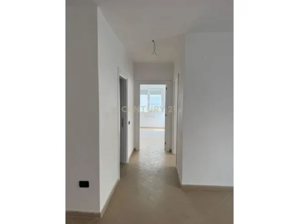 Tirane, shes apartament 2+1 Kati 11, 107 m² 130.000 € (Shengjin Shëngjin)