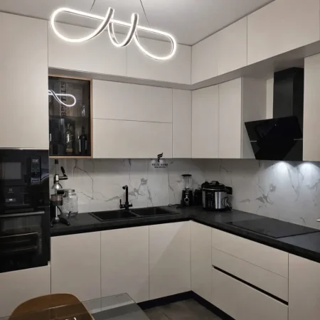 Tirane, shitet apartament 2+1 Kati 2, 115 m² 368.000 € (KOMUNA E PARISIT)