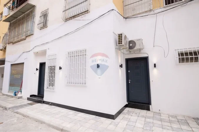 Vlore, shitet apartament 3+1 Kati 1, 135 m² 234.400 € (Rruga Hasan Kushta, Albano Romina, Vlorë)