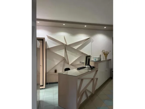 Sarande, jepet me qera hotel Kati 2, 360 m² 27.000 € (Sarande)