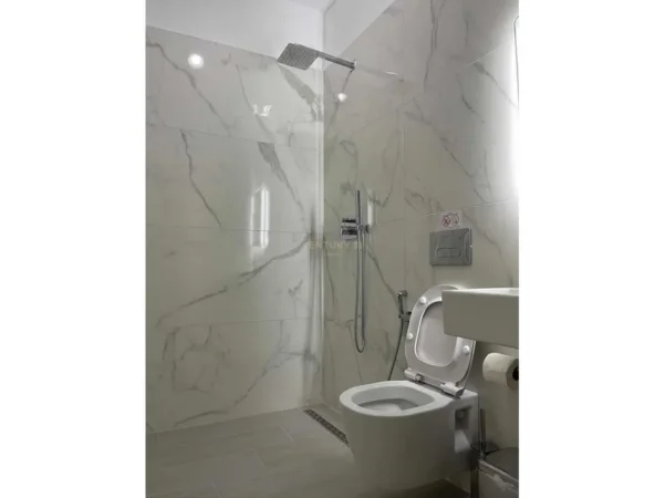 Sarande, jepet me qera hotel Kati 2, 360 m² 27.000 € (Sarande)