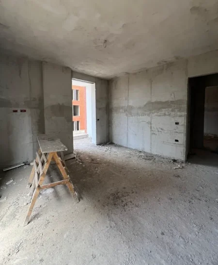 Tirane, shitet apartament 2+1 , 107 m² 123.000 € 