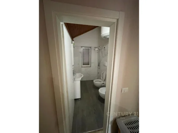 Durres, shes Vile 4+1 Kati 2, 114 m² 360.500 € (Golem)