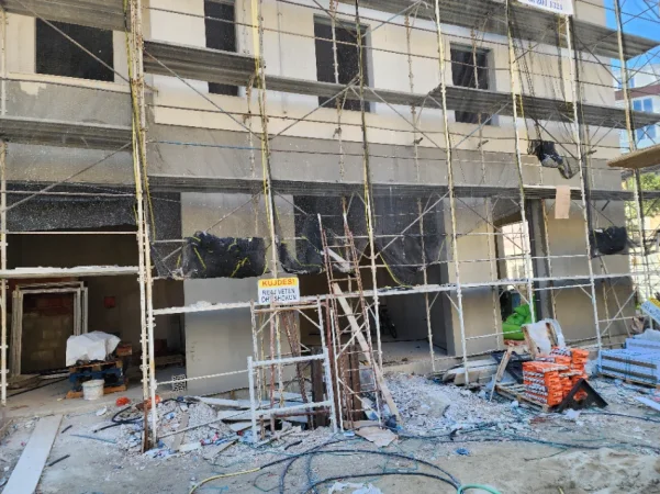 Tirane, Liste me oferta dyqan Kati 0, 48 m² 