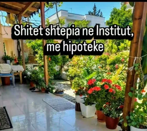 Tirane, shitet shtepi 1 Katshe Kati 0, 249 m² 200.000 € (ne Institut)