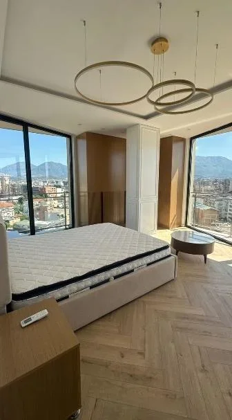 Tirane, jepet me qera apartament 2+1+Aneks+Ballkon Kati 11, 110 m² 1.300 € (GOLDEN TOWER REZIDENCE)