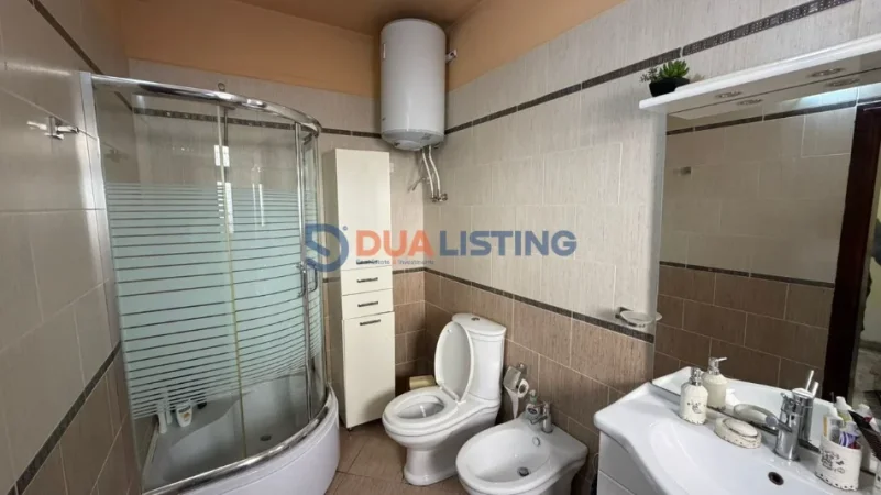 Tirane, shitet Vile 3 Katshe , 250 m² 500.000 € (Don Bosko)
