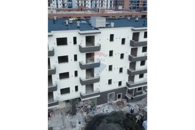 Tirane, shitet apartament 2+1 Kati 0, 102 m² 