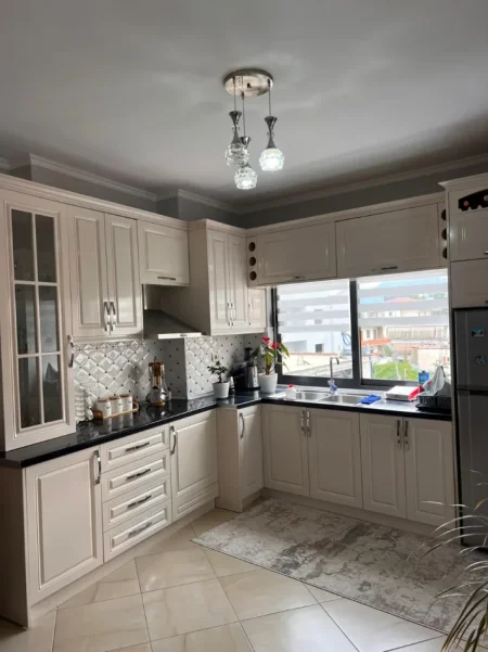 Tirane, shitet apartament 2+1+Aneks+Ballkon Kati 3, 125 m² 160.000 € (Yzberisht)