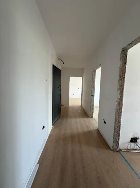Tirane, shitet apartament 2+1 Kati 5, 102 m² (RINGSIDE REZIDENCE)