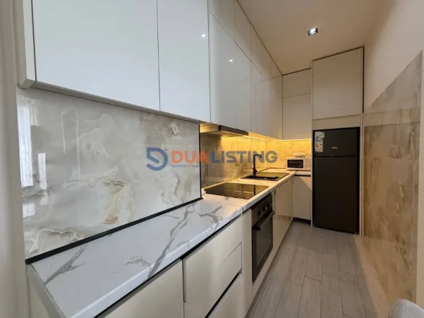 Tirane, jepet me qera apartament 1+1 , 55 m² 600 € (Rruga 4 Deshmoret)