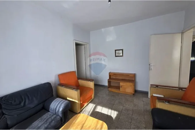 Tirane, jepet me qera apartament 2+1 Kati 4, 68 m²
