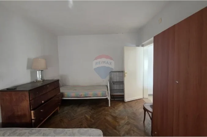 Tirane, jepet me qera apartament 2+1 Kati 4, 68 m²