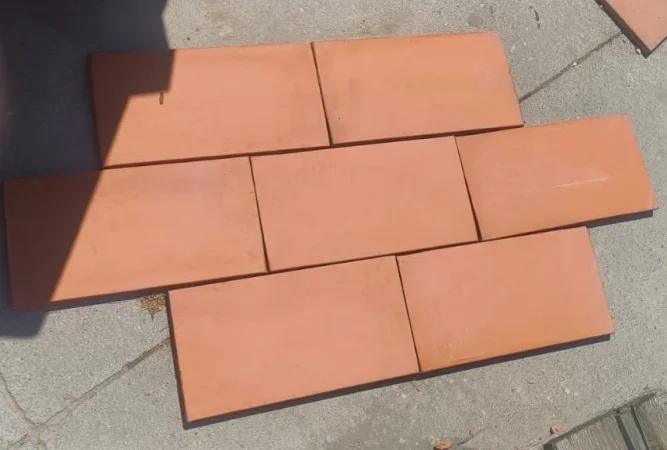 Tirane, shes Tulla shamat të reja dhe të përdorura, oxhaqe, furra, pllaka balte veshjeje, etj 10 €