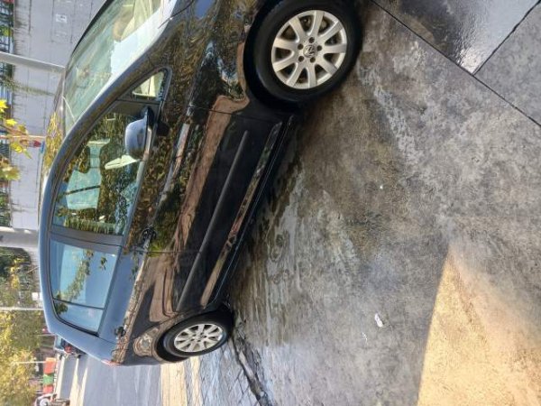 Tirane, shitet makine Volkswagen Golf plus Viti 2006, 3.500 Euro