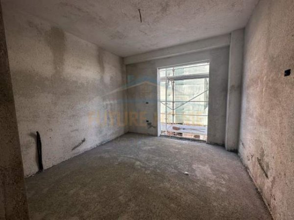 Tirane, shitet apartament 2+1 Kati 2, 87 m² 105.000 Euro (Sokrat Miho,)