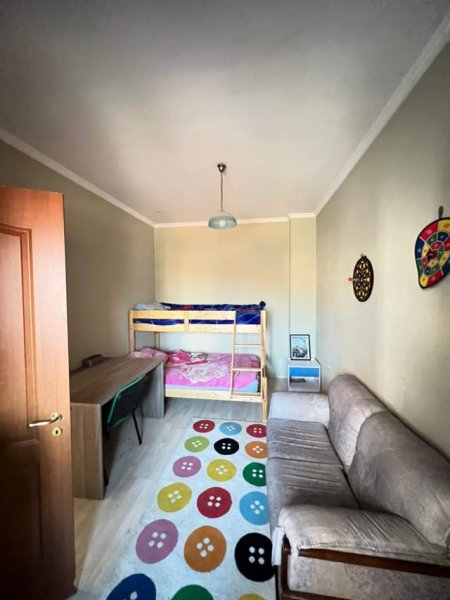Tirane, jepet me qera apartament duplex 3+1+BLK Kati 5, 160 m² 700 Euro (Prane ish Restorant Durresit)