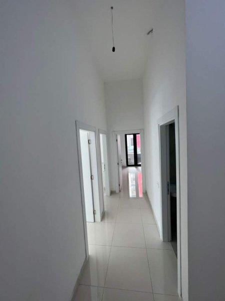 Tirane, ofert apartament 2+1+BLK Kati 6, 115 m² 550 Euro (rruga e dibres)