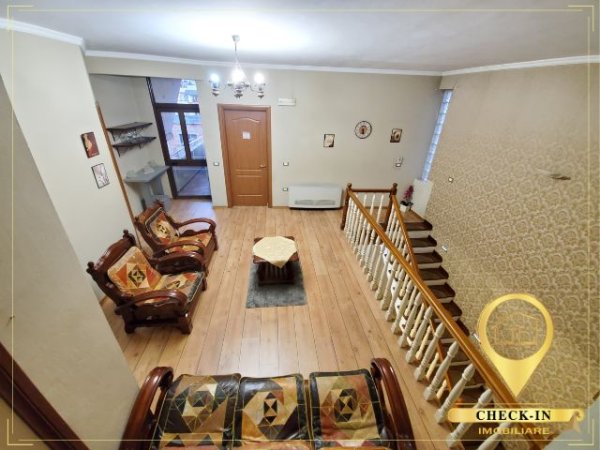 Tirane, jepet me qera apartament duplex Dublex Kati 5, 160 m² 700 Euro (Ish Restorant Durresi)