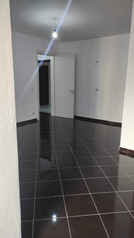 Tirane, shitet apartament 1+1+A+BLK Kati 4, 67 m² 65.000 Euro (Rruga e Thesarit) nga pronari