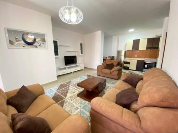 Tirane, jepet me qera apartament 2+1+A+BLK Kati 4, 110 m² 600 Euro (Don bosko)
