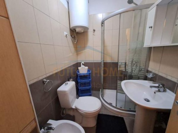 Durres, jepet me qera apartament Kati 10, 85 m² 500 Euro (Vollga)