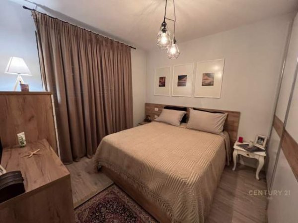Tirane, jap me qera apartament 1+1 Kati 2, 68 m² 600 Euro (kodra e diellit 1)
