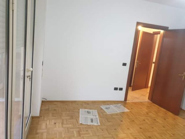 Tirane, shitet apartament 2+1+BLK Kati 6, 116 m² 235.000 Euro (Rruga e Elbasanit)