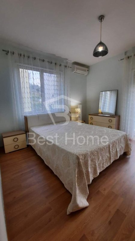 Tirane, jepet me qera apartament 2+1+BLK Kati 3, 115 m² 750 Euro (Kopshti zoologjik, Rruga Eduart Mano)