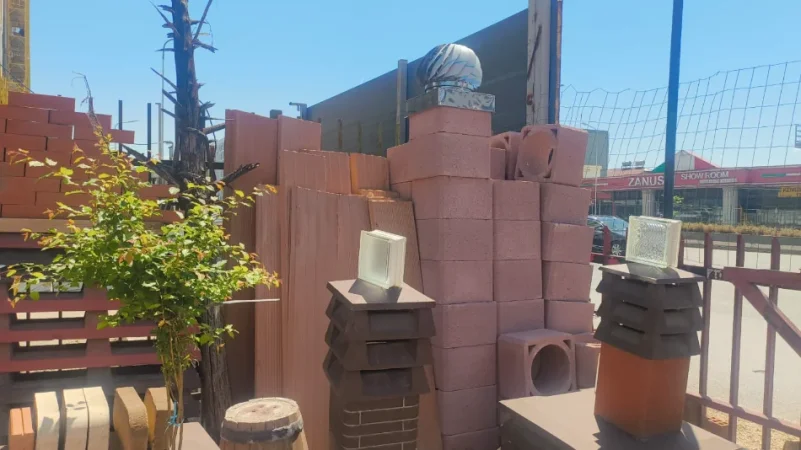 Tirane, Tulla shamat të reja dhe të përdorura, oxhaqe, furra, pllaka balte veshjeje, etj 10 €