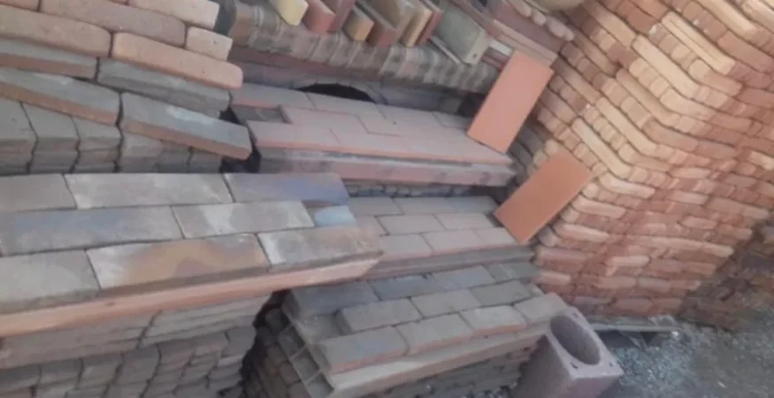 Shqiperi, Tulla shamat të reja dhe të përdorura, oxhaqe, furra, pllaka balte veshjeje, etj 10 €