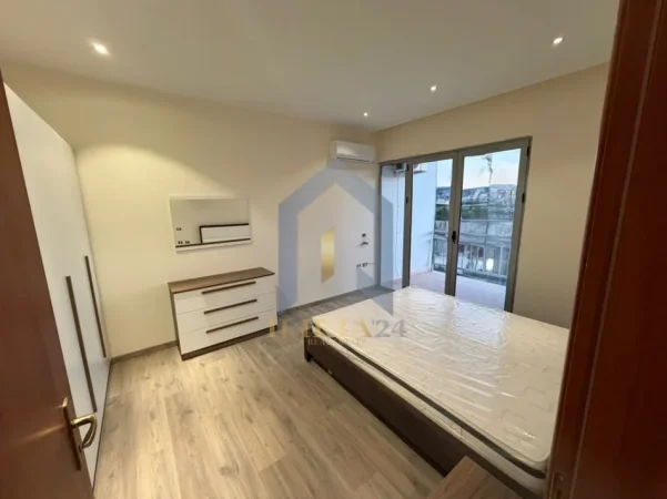 Tirane, jap me qera 3+1+Ballkon Kati 6, 122 m² 1.400 € (Apartament 3+1 me qira ne Qender)