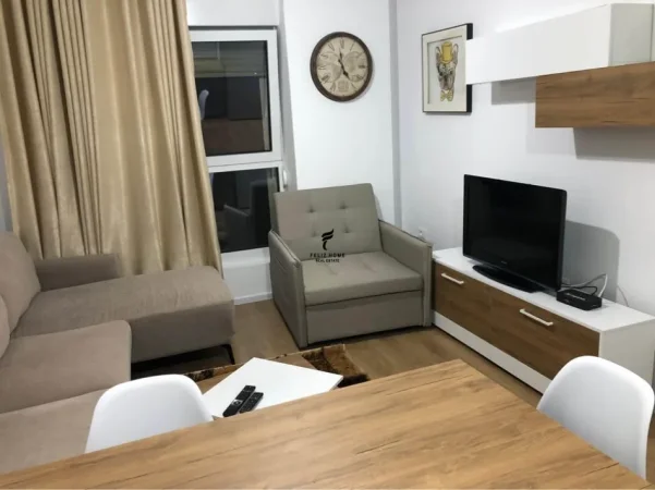 Tirane, jepet me qera apartament 1+1 Kati 6, 70 m² 400 € (ALI DEMI)