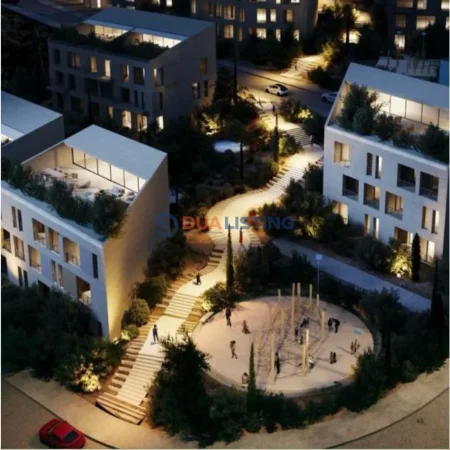 Vlore, shitet apartament 2+1 , (Palase)