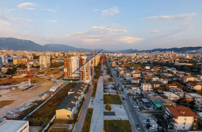 Tirane, shitet apartament 1+1+Ballkon Kati 6, 85 m² 136.896 € (Fusha e Aviacionit)