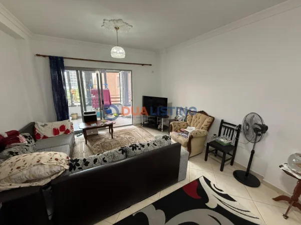 Tirane, shitet apartament 2+1 , 105 m² 126.000 € (Paskuqan)