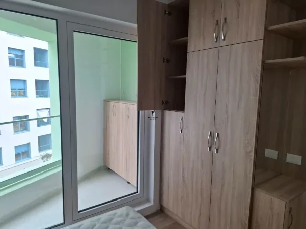 Tirane, jepet me qera apartament 1+1 Kati 2, 65 m² 500 € (ALI DEMI)