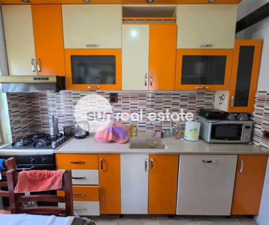 Shkoder, shitet shtepi 2+1 Kati 1, (RR. PJETER BOGDANI)