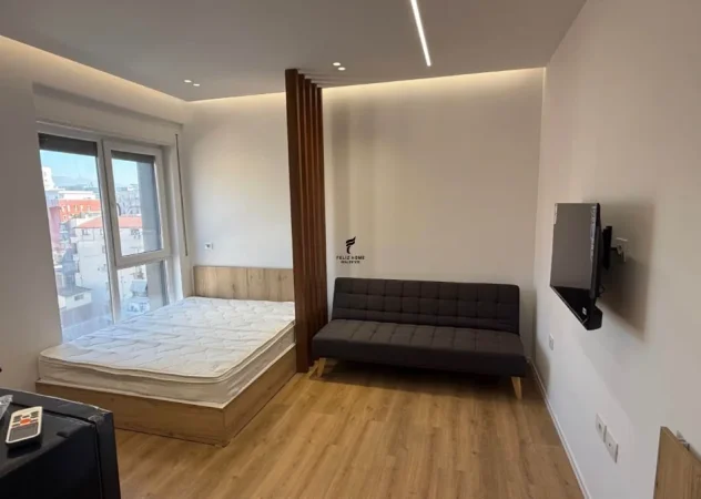 Tirane, jepet me qera garsonier Kati 6, 40 m² 400 € (5 MAJI)