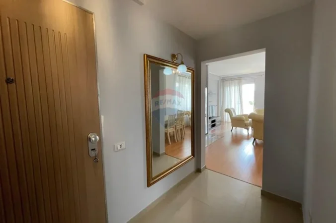 Tirane, jepet me qera apartament 2+1 Kati 3, 100 m² 600 € (Kodra e Diellit)