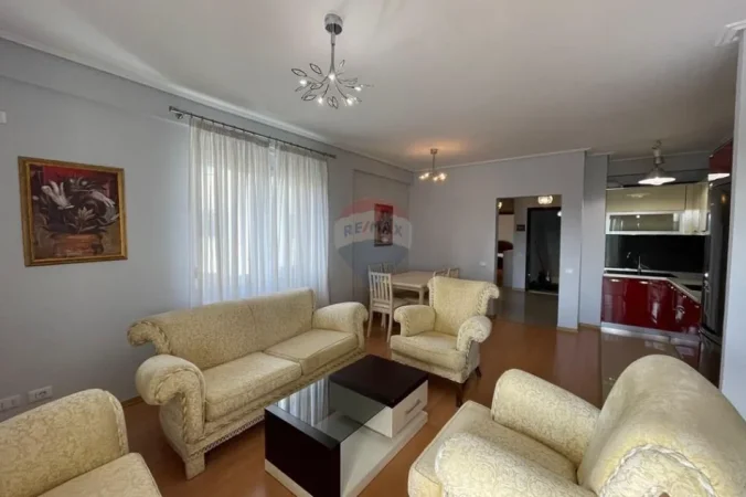 Tirane, jepet me qera apartament 2+1 Kati 3, 100 m² 600 € (Kodra e Diellit)