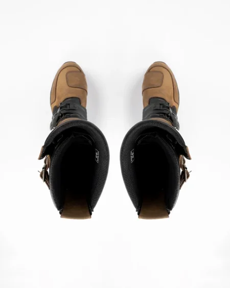 Durres, shes Cizme turing off-road oferte 145 €