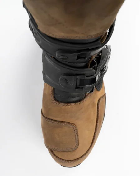 Durres, shes Cizme turing off-road oferte 145 €